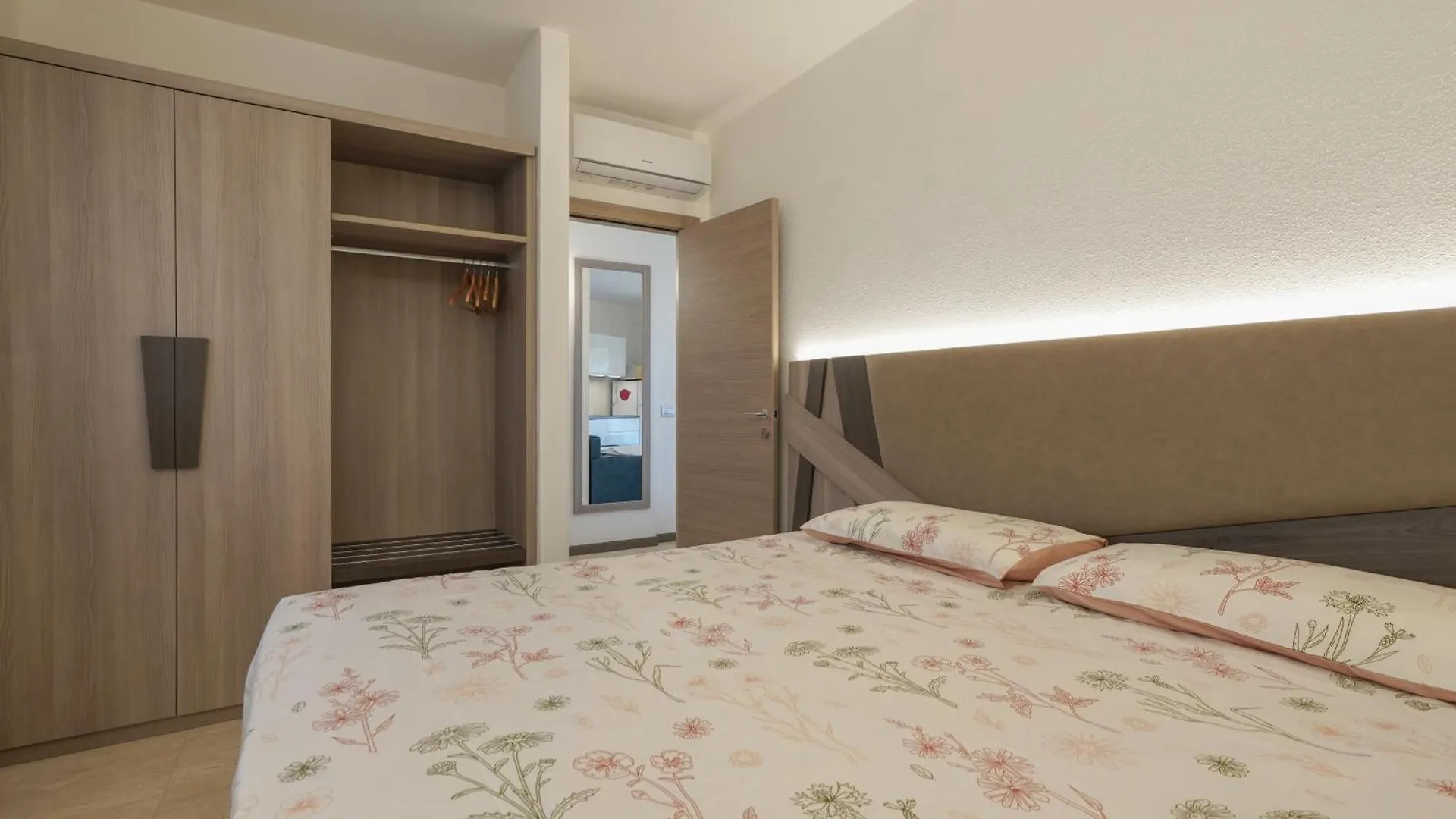 Holiday home Borgo Punta Tegge Il Mare La Spiaggia Il Tramonto La Maddalena